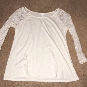 White lace sleeved shirt